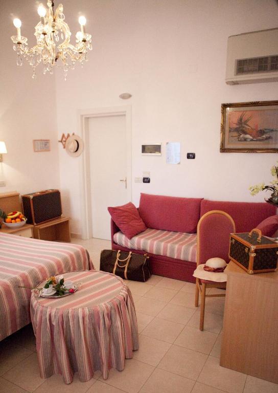 Hotel Tirreno Castiglioncello Habitación foto